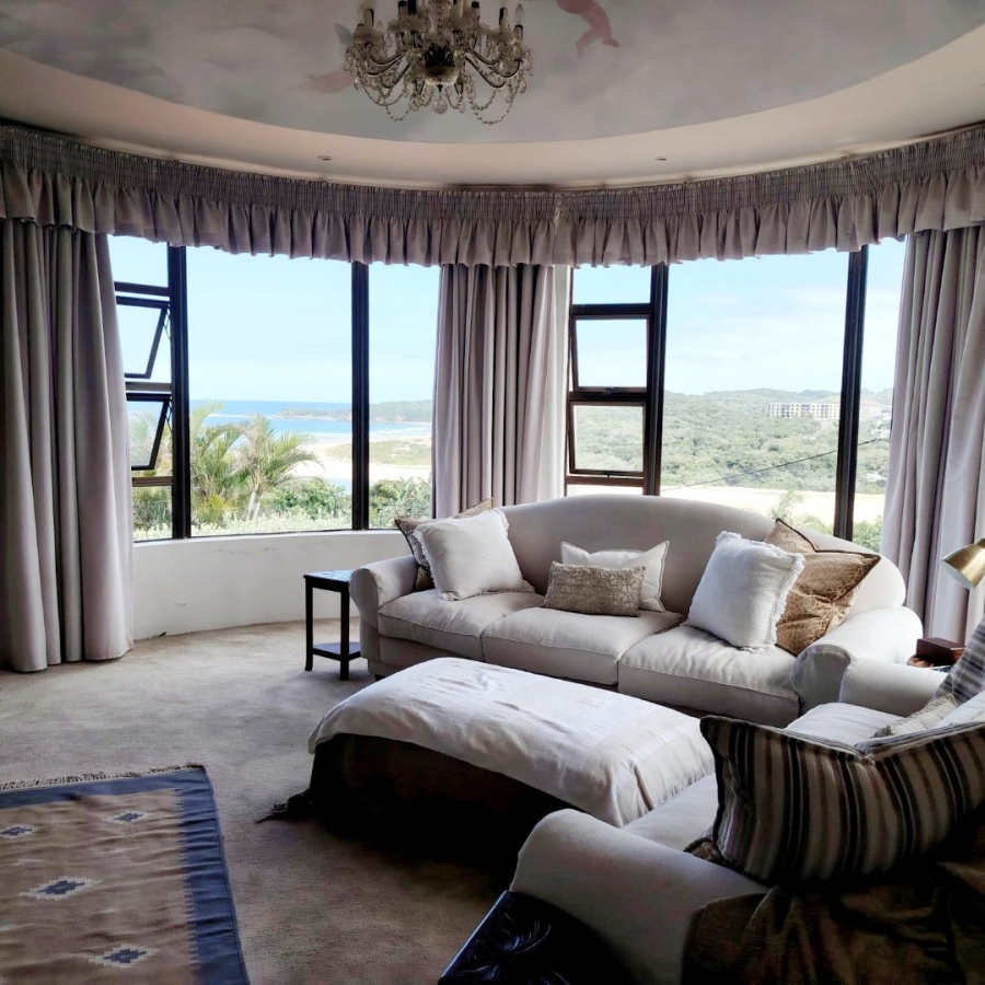 5 Bedroom Property for Sale in Beacon Bay Eastern Cape